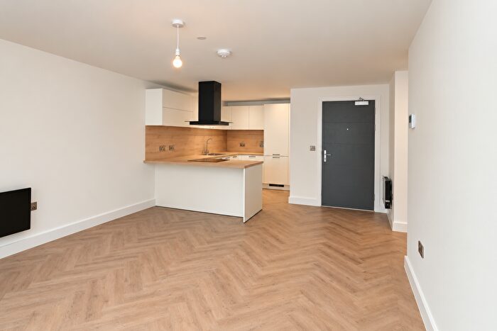 1 Bedroom Apartment To Rent In St Pauls Square, Birmingham, B3