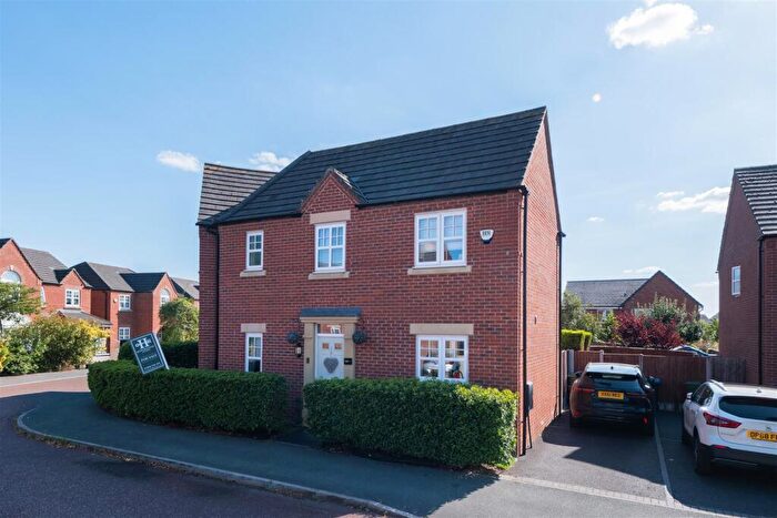 3 Bedroom Semi Detached House For Sale In Muskett Drive, Winnington, CW8
