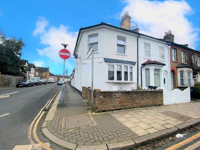 2 Bedroom Terraced House To Rent In Chapel Road, Hounslow TW3