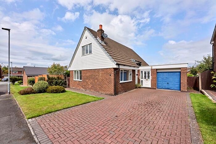 3 Bedroom Detached House For Sale In Wilkesley Avenue, Standish, Wigan, WN6