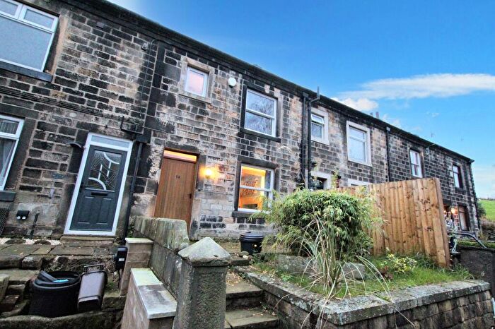 3 Bedroom Terraced House For Sale In Lumbutts, Todmorden, OL14