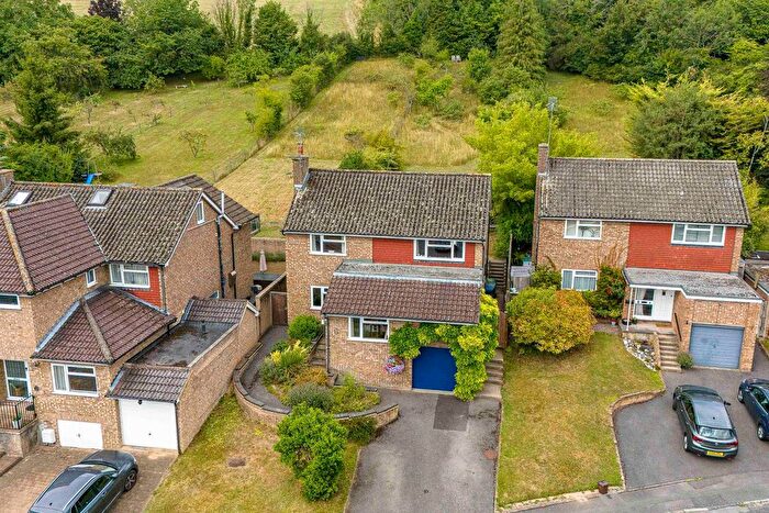 4 Bedroom Detached House For Sale In Burnham Road, Hughenden Valley, HP14