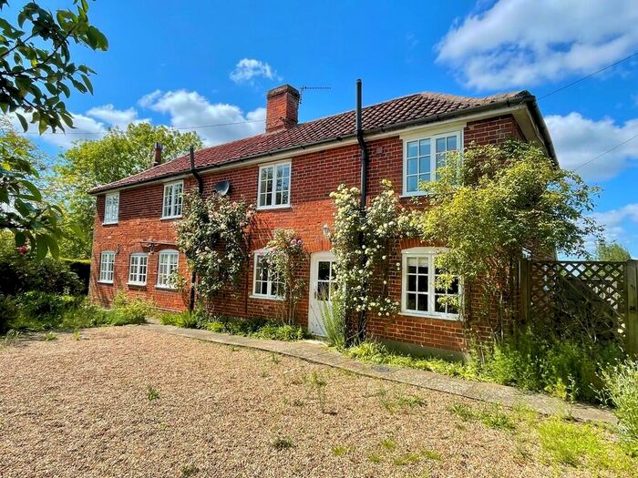 3 Bedroom Detached House For Sale In Rickinghall Road, Hinderclay, IP22
