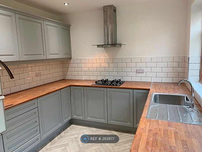 3 Bedroom Semi-Detached House To Rent In Peaketon Avenue, Ilford, IG4