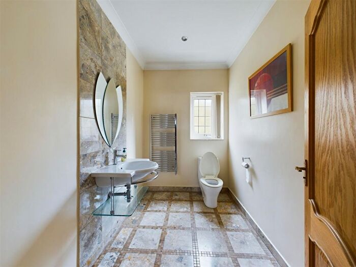 6 Bedroom Property To Rent In Peeks Brook Lane, Horley, RH6