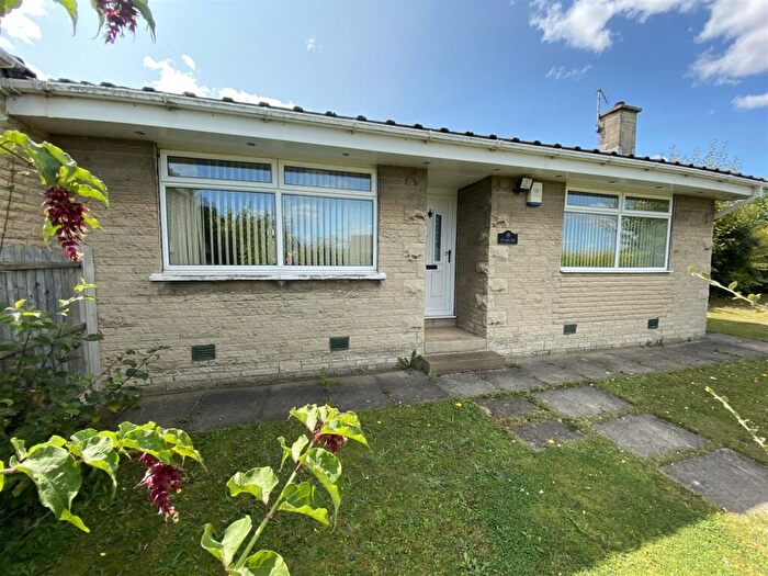 2 Bedroom Semi-Detached Bungalow For Sale In Corn Hill, Conisbrough, Doncaster, DN12