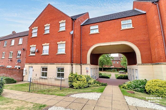 2 Bedroom Flat For Sale In Thacker Drive, Lichfield, WS13