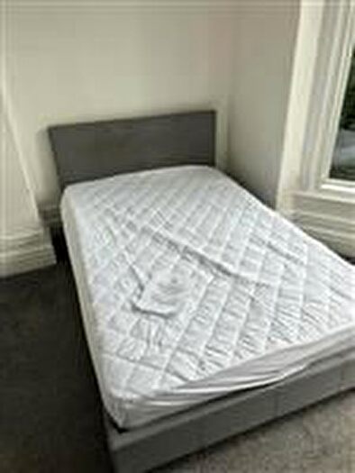 1 Bedroom Studio To Rent In Kelso Road, Leeds, LS2