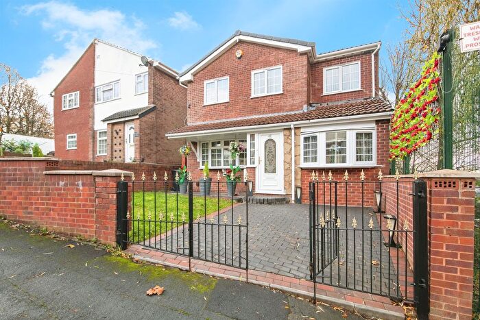 4 Bedroom Detached House For Sale In Peel Street, Dudley, DY2