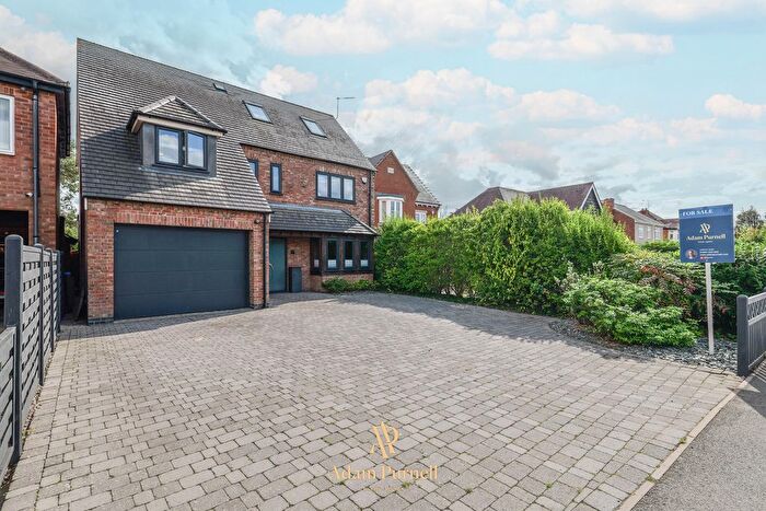 5 Bedroom Detached House For Sale In Coventry Road, Burbage, LE10