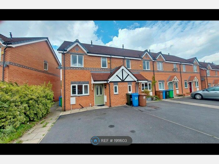 3 Bedroom End Of Terrace House To Rent In Lorton Close, Manchester, M24