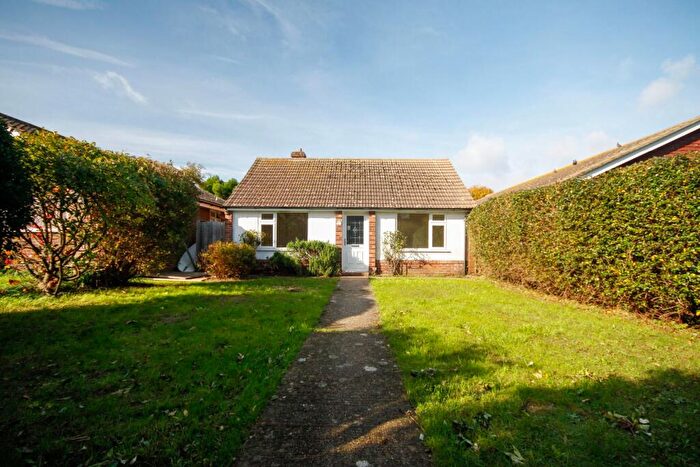2 Bedroom Bungalow To Rent In Valley Road, Newhaven, BN9