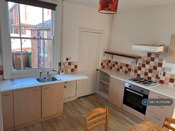 2 Bedroom End Of Terrace House To Rent In Falcon Grove, Nottingham, NG7
