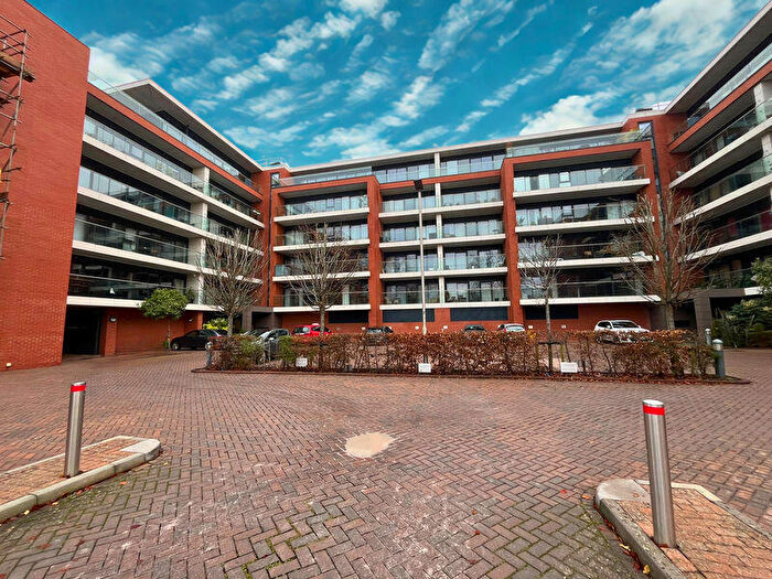 Apartment For Sale In Racecourse Road, Newbury, RG14