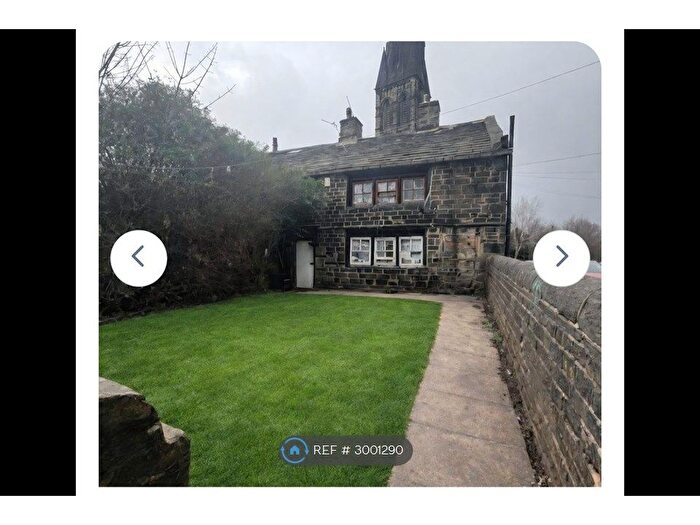 3 Bedroom Semi Detached House To Rent In Great Horton Road, Bradford, BD7