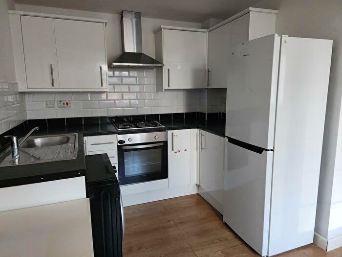 2 Bedroom Apartment To Rent In Chapeel Street, Woking, GU21