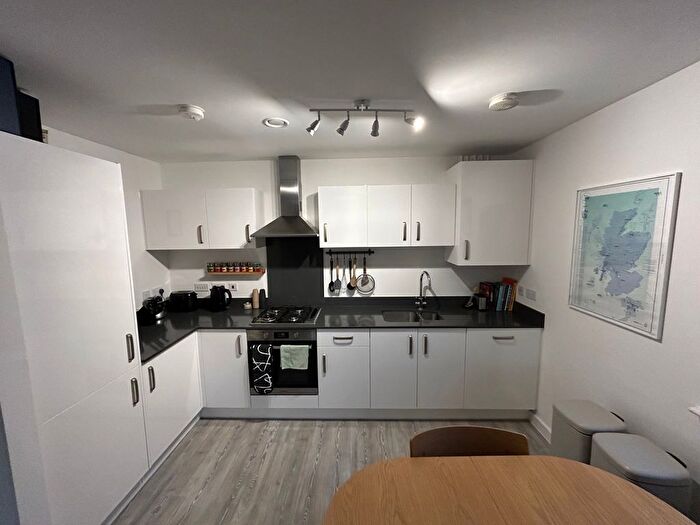 2 Bedroom Flat To Rent In Blossom Drive, Welwyn Garden City, AL7