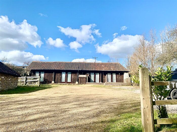 2 Bedroom Detached Bungalow To Rent In Pockeredge Drive, Corsham, SN13