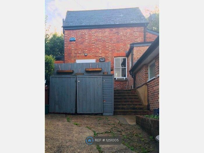 1 Bedroom Semi-Detached House To Rent In Ashley Gardens, Tunbridge Wells TN4