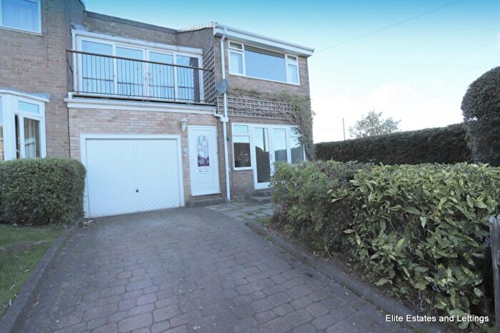 4 Bedroom End Of Terrace House For Sale In Wharton Close, East Rainton, Tyne And Wear, DH5