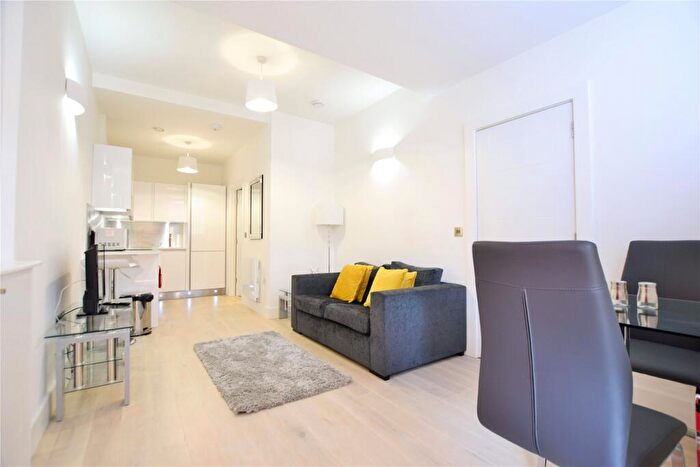 1 Bedroom Apartment To Rent In Kings Road, Reading, Berkshire, RG1