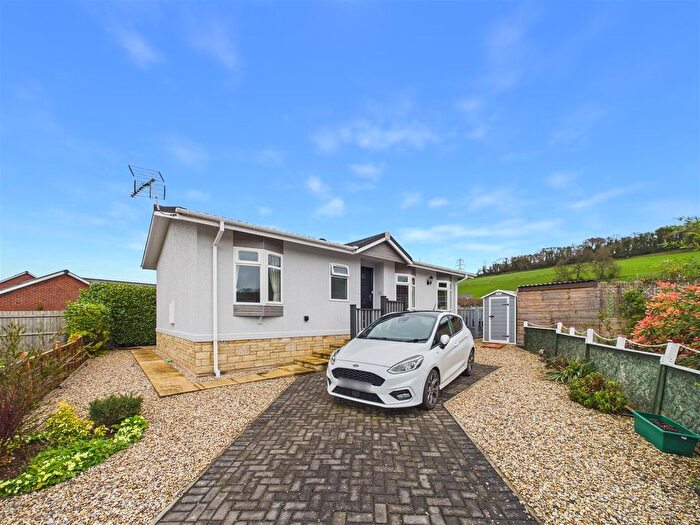 2 Bedroom Park Home For Sale In Lea Villa Residential Park, Lea, Ross-On-Wye, HR9