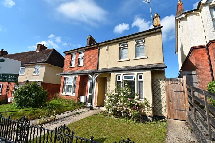 3 Bedroom Semi Detached House For Sale In Blowhorn Street, Marlborough, SN8