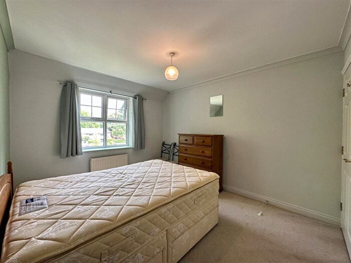 2 Bedroom Apartment To Rent In Brooklands Road, Sale, M33