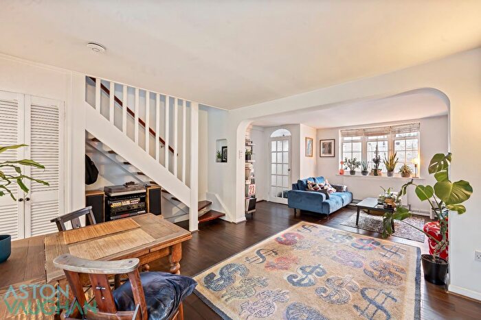 2 Bedroom Terraced House To Rent In Millfield Cottages, Brighton, BN2