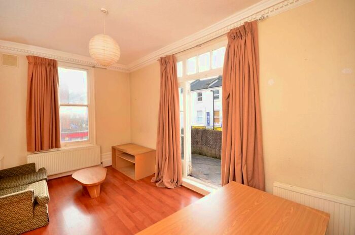 1 Bedroom Flat To Rent In London, N4