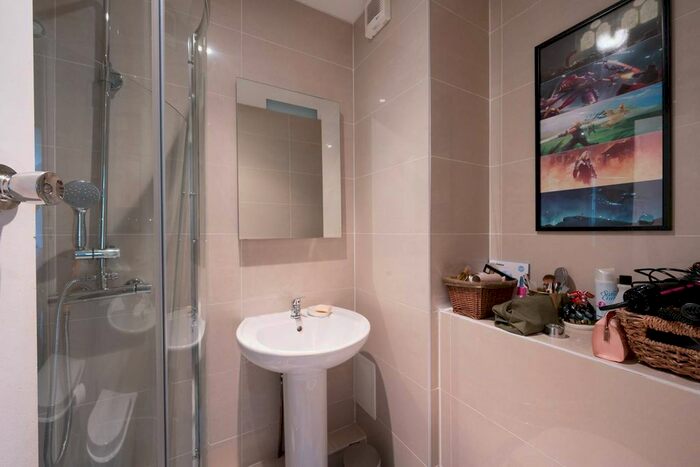 2 Bedroom Flat For Sale In Parkside, Wimbledon Common, London, SW19