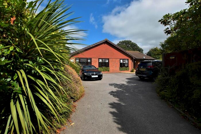 3 Bedroom Bungalow To Rent In Rookhurst Road, Bexhill-On-Sea, TN40