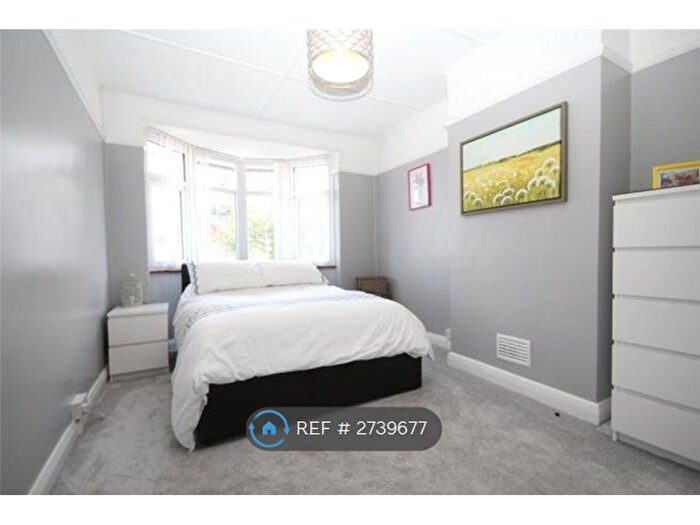 3 Bedroom Terraced House To Rent In Northumberland Avenue, Welling, DA16