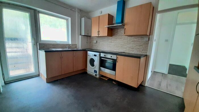 2 Bedroom Flat To Rent In Manson Avenue, Harrow, HA3