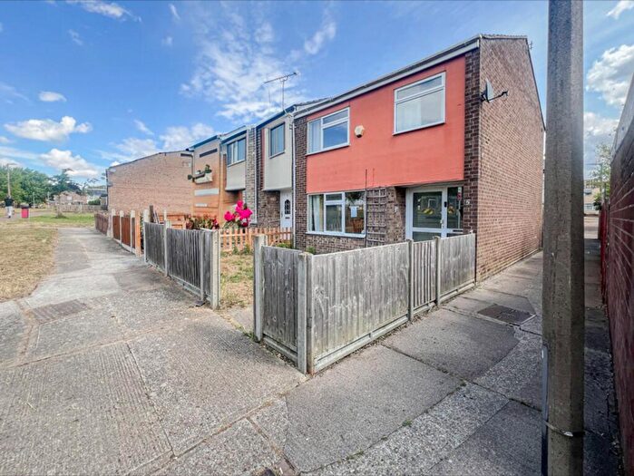 3 Bedroom End Of Terrace House For Sale In Viola Walk, Colchester, CO4