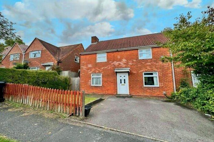 4 Bedroom Semi-Detached House To Rent In Battery Hill, Winchester, SO22