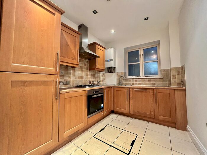 2 Bedroom Flat To Rent In Hawley Street, Margate, CT9