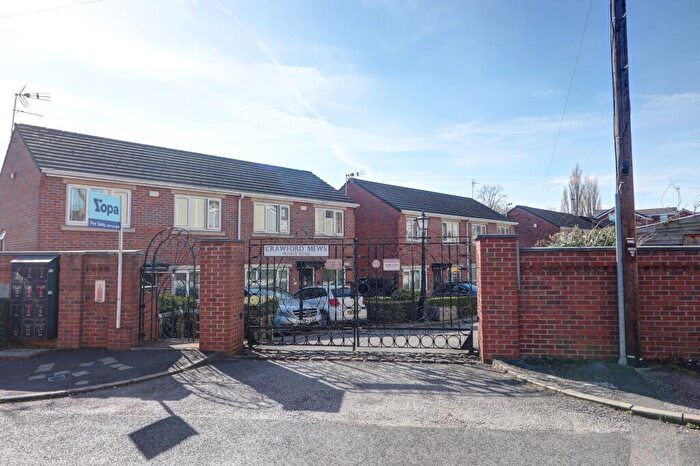 3 Bedroom Semi Detached House For Sale In Crawford Mews, Ashton-under-lyne, OL6