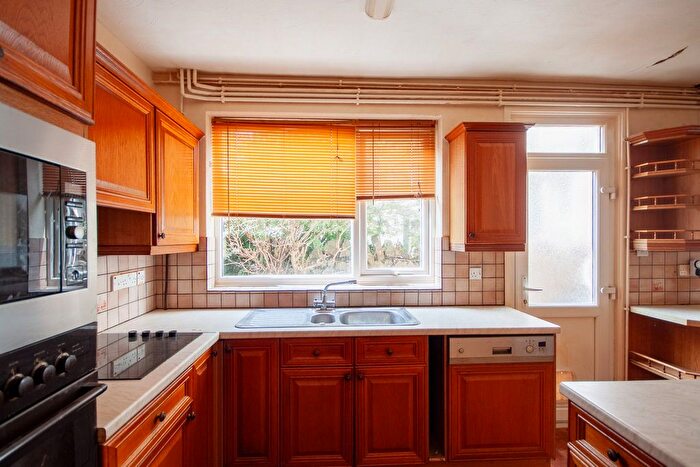 5 Bedroom Terraced House For Sale In Milton Road, Weston-Super-Mare - No Chain, BS23