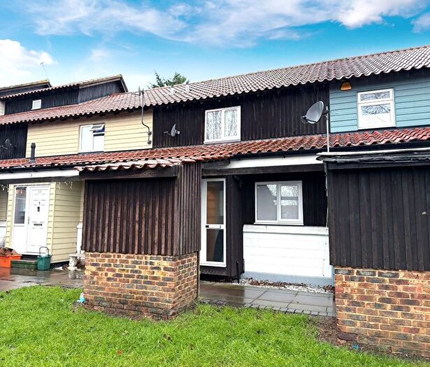 3 Bedroom Terraced House For Sale In Loxford, Basildon, SS13