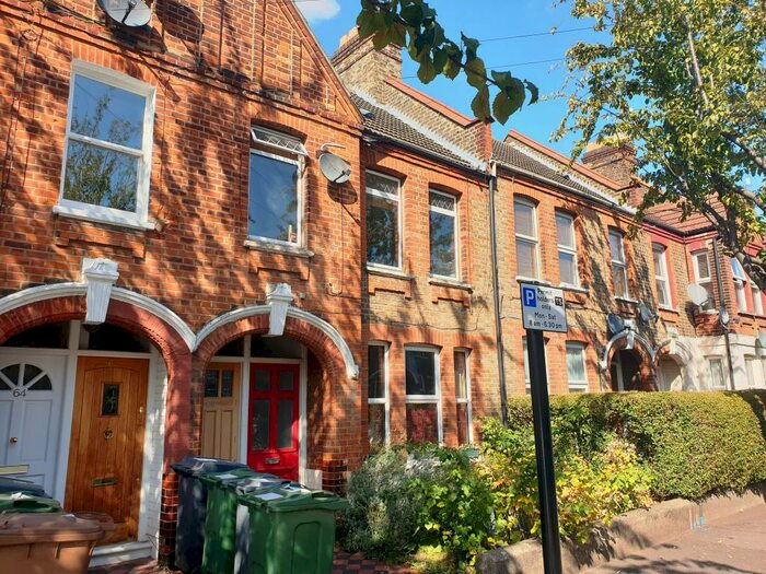 2 Bedroom Flat To Rent In Harris Street, Walthamstow, E17