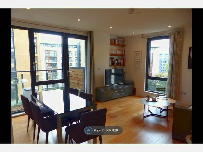 2 Bedroom Flat To Rent In Graphite Point, London, E2