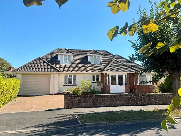 3 Bedroom Detached House For Sale In Crossmead Avenue, New Milton, Hampshire, BH25
