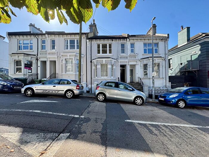 1 Bedroom Apartment To Rent In Ditchling Rise, Brighton, BN1