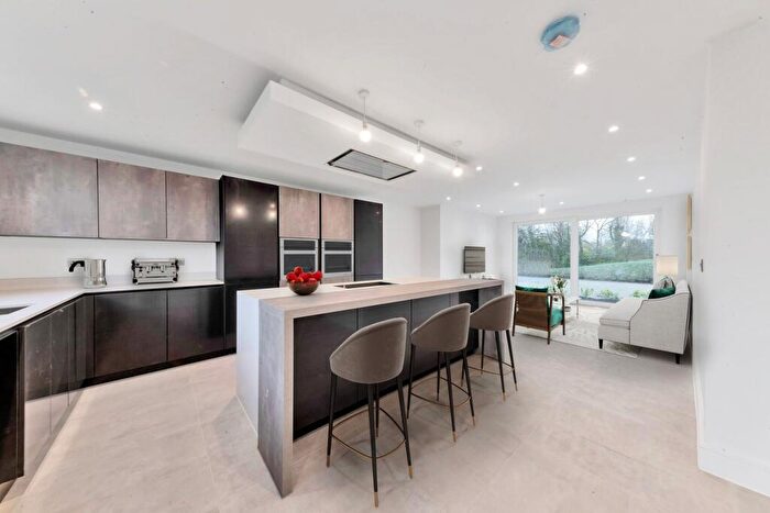 4 Bedroom Detached House For Sale In Maulden Meadows, Clophill Road, Maulden, Bedford, MK45