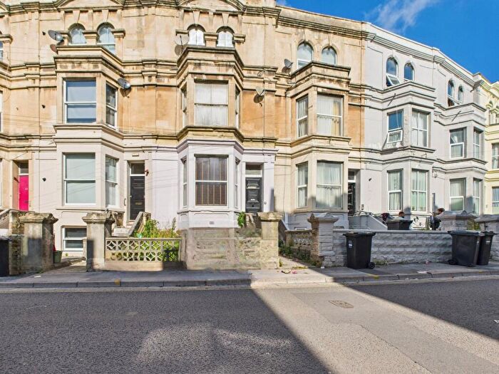 2 Bedroom Maisonette For Sale In Bristol Road Lower, Weston-Super-Mare, BS23