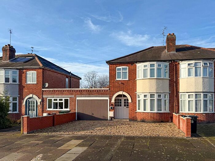 3 Bedroom Semi Detached House For Sale In Brinsmead Road, Leicester, LE2