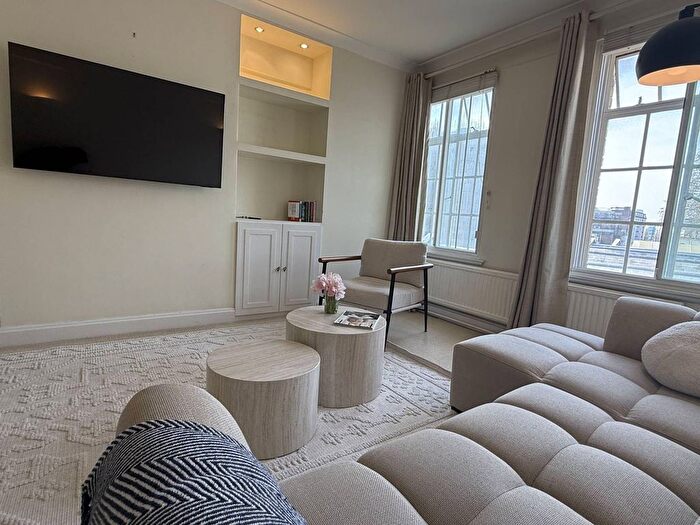 2 Bedroom Flat To Rent In St George's Court, Chelsea, London, SW3