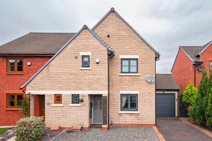 3 Bedroom Semi Detached House For Sale In Abbotts Close, Walton-Le-Dale, Preston, PR5