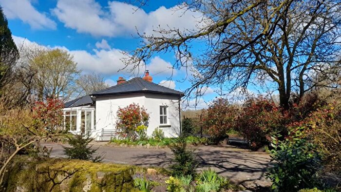 3 Bedroom Detached House For Sale In Llanarthney, Carmarthen, Carmarthenshire., SA32